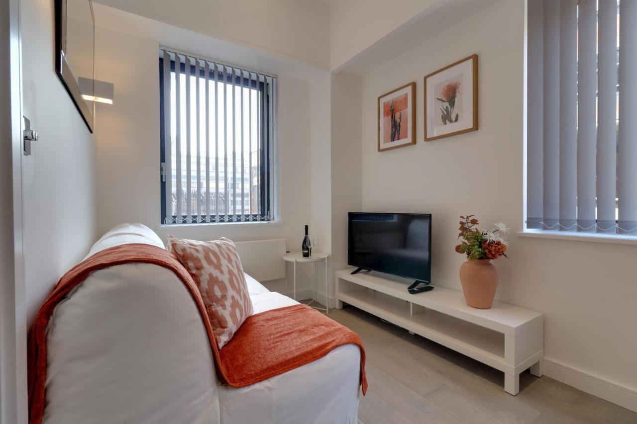 La Casa Suites Slough Dış mekan fotoğraf