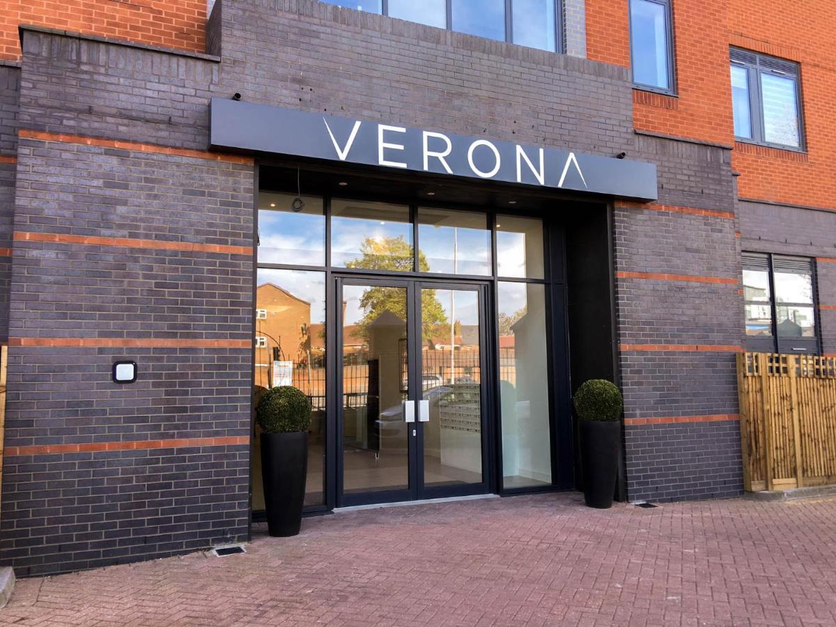 La Casa Suites Slough Dış mekan fotoğraf